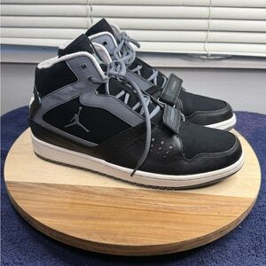 Jordan Men's Sneakers in Black and Gray (Men’s 12)